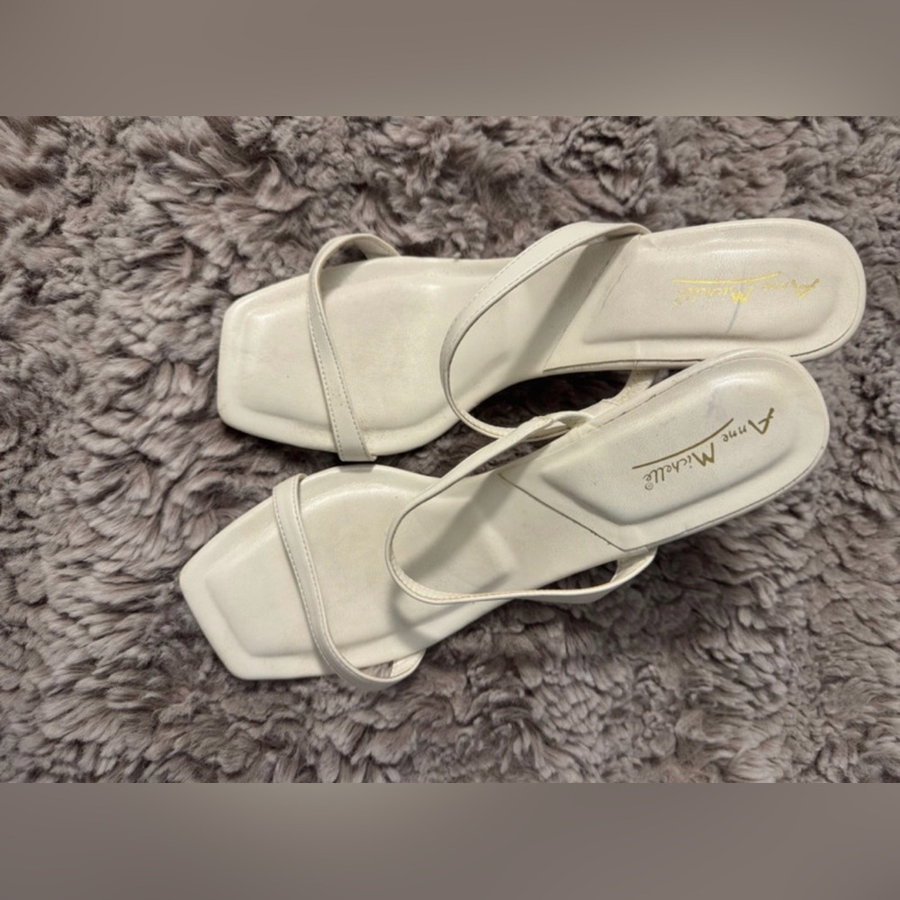 Anne Michelle White Strappy heels